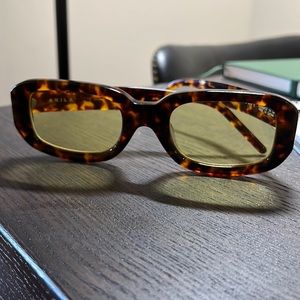 AKILA sunglasses